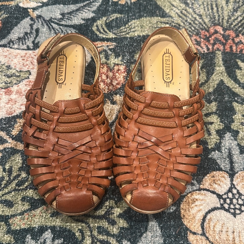 TEJIDAS LEATHER SLINGBACK HUARACHES SIZE 8.5 WIDE